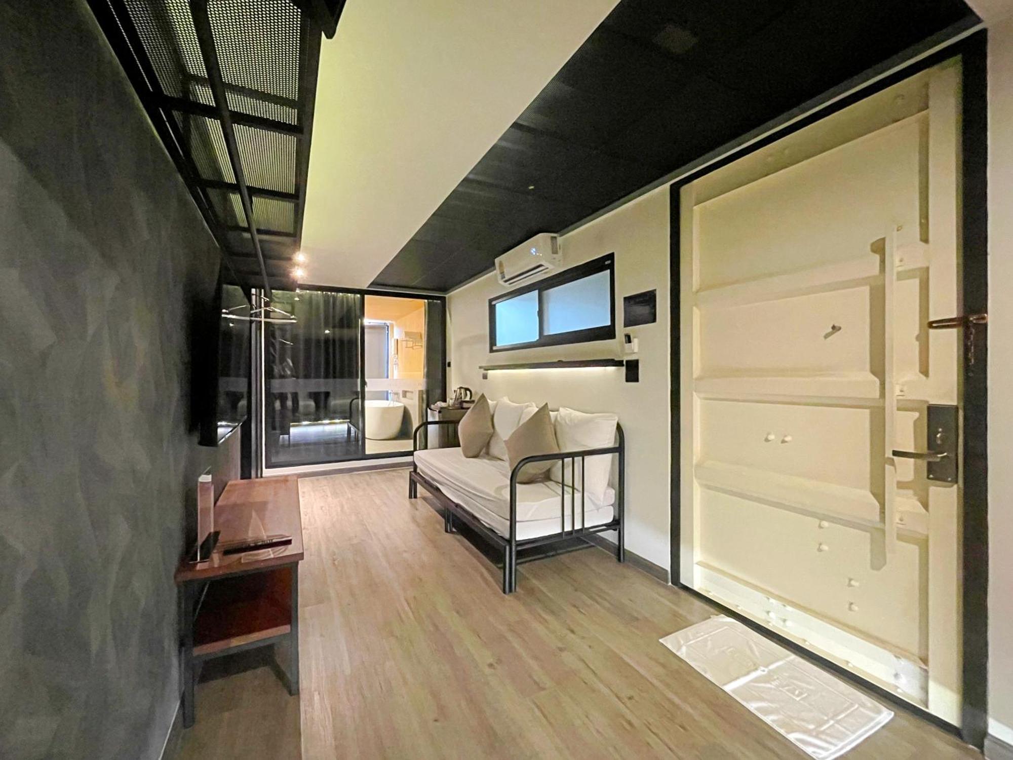 Hotel Nights In A Box à Ban Muang  Chambre photo