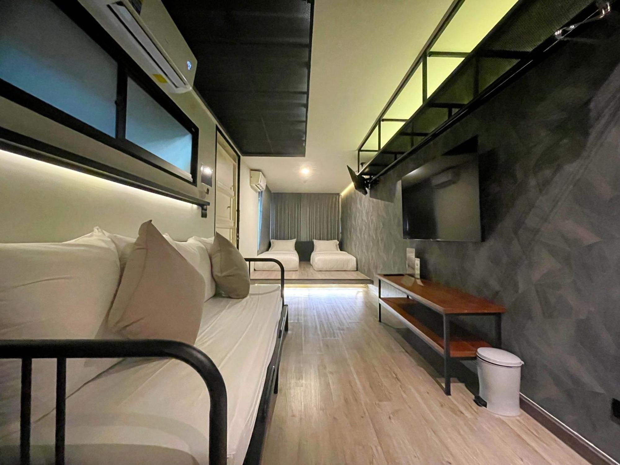 Hotel Nights In A Box à Ban Muang  Chambre photo